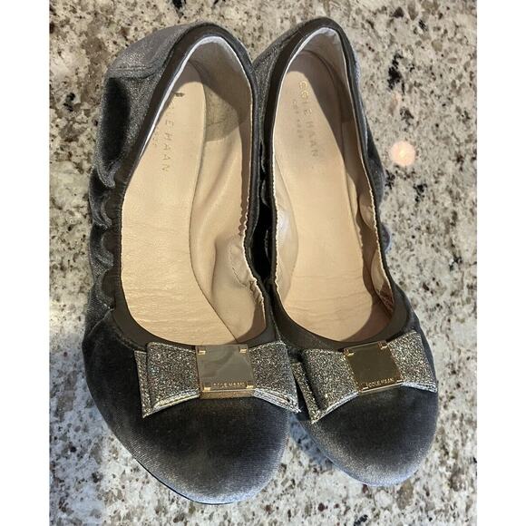 COLE HAAN Grand .OS Women's Tali Velvet Ballet Flats Shoes Size 8.5 B - Picture 1 of 9